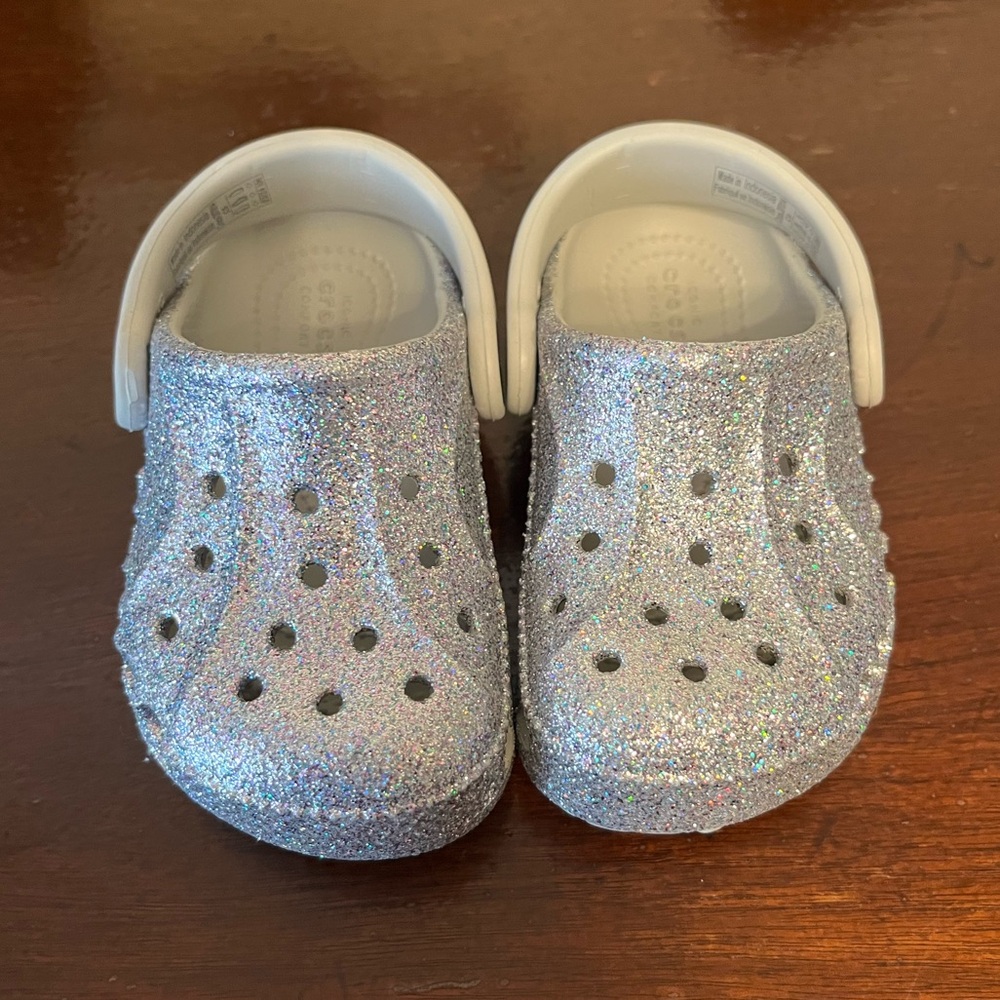 CROCS Iridescent Silver Glitter Toddler Size 5
